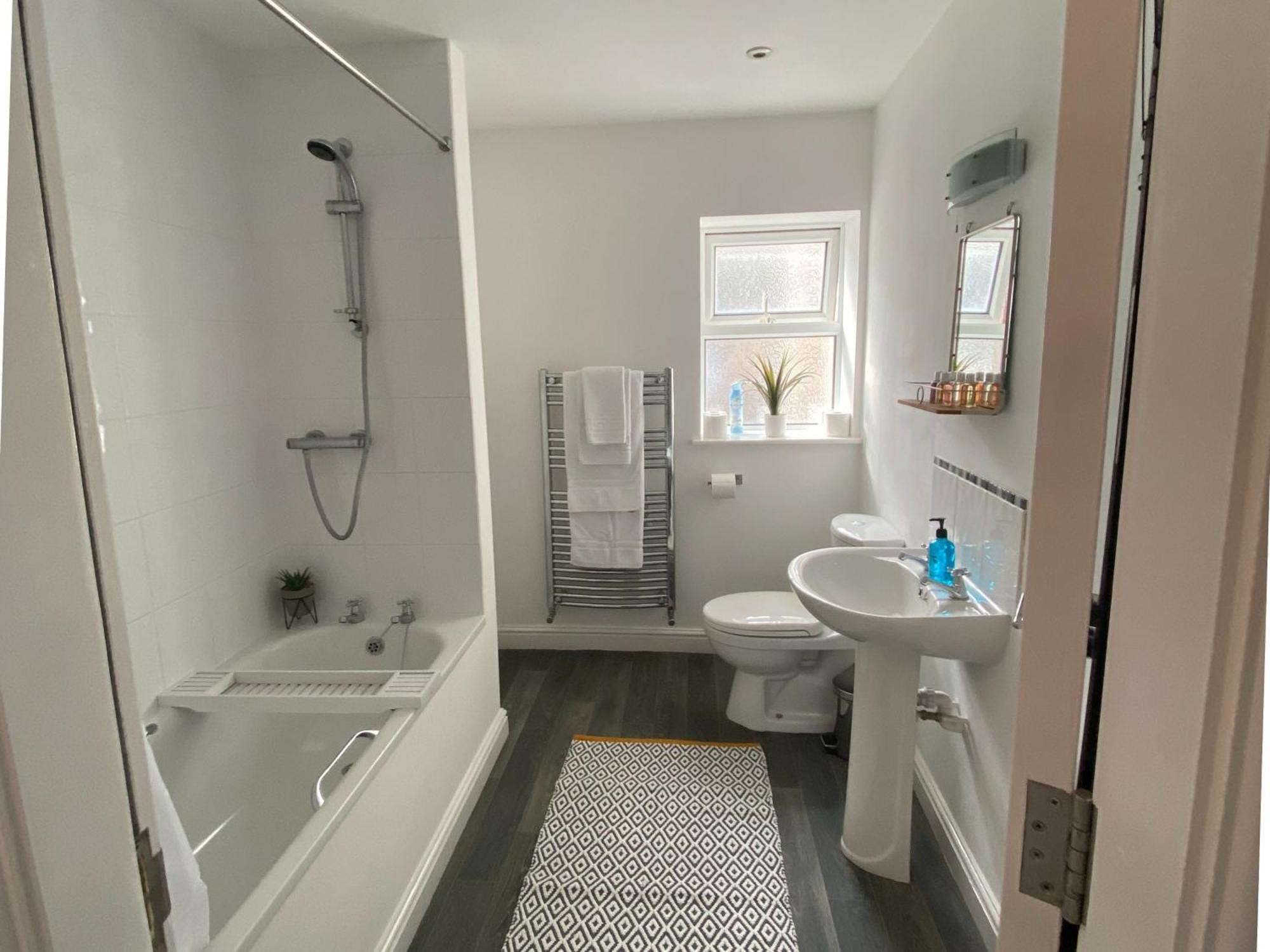 Eden Escapes Serviced Apartments Моркем Екстер'єр фото